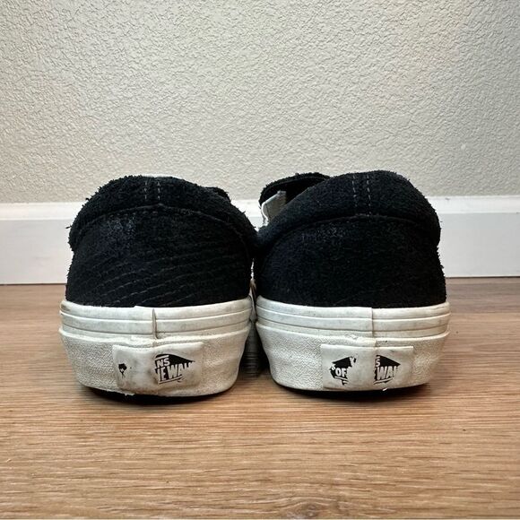 Vans Unisex Black Animal Skin Slip On Sneakers - Picture 5 of 11